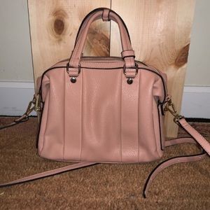 🌷Charming Charlie light pink handbag cross body